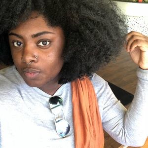 Meet your Posher, Tara